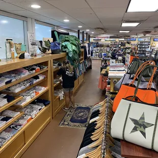 Hawaiian South Shore - Your Surf Supply Company Expert Advice and Friendly Staff