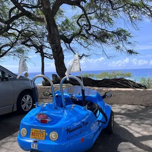 Scoot coupe at the beach
