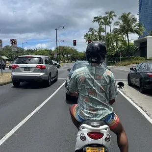 Scooting around Oahu