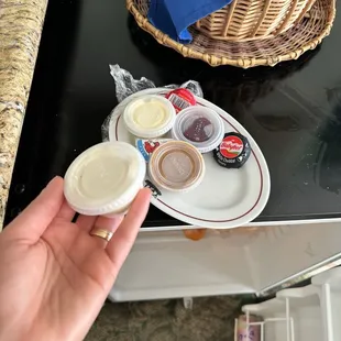 Breakfast and there was fruit basket, juices, noodles i think and premade eggs in the microwave + snacks