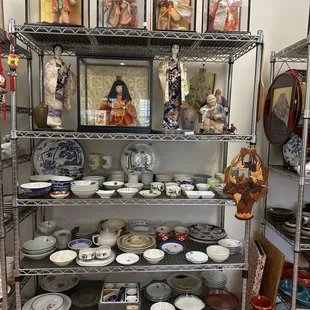 12/7/24 come pick up some collectibles and support the plantation