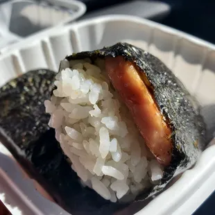 Spam musubi