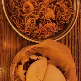 Hot Chicken Bao Buns