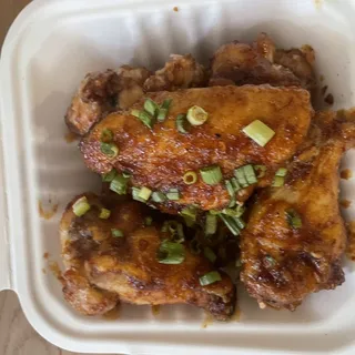 Sticky Spicy Wings