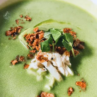 Chilled green pea soup