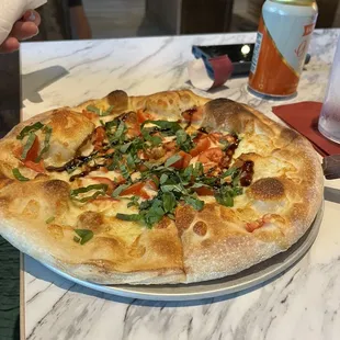 Basil mozzarella pizza