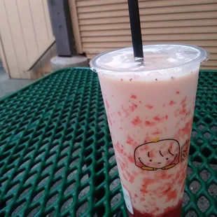 Strawberry Milk Tea Latte