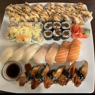 Crunch roll; California roll; custom gourd roll; super white tuna; albacore; salmon; unagi/cooked eel