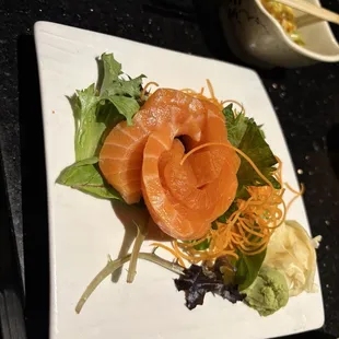 Salmon sashimi appetizer