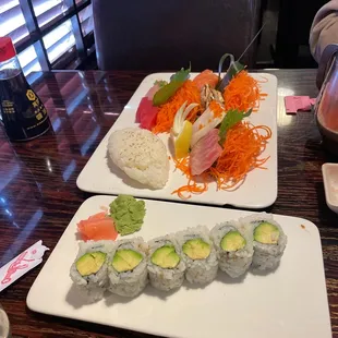 Deluxe Shashimi &amp; avocado roll