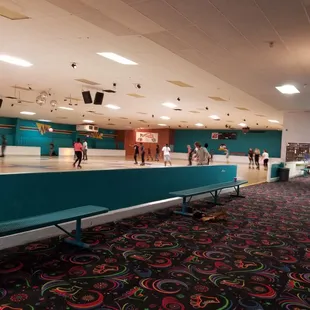 Sunday $5 Cheap Skate Night