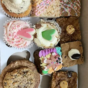cupcakes, cookies and bars
