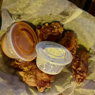 Fried chicken wings