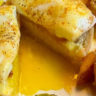 Classic Eggs Benedict
