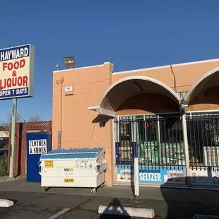 Hayward Food & Liquor