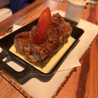 WHISKEY BREAD PUDDING
