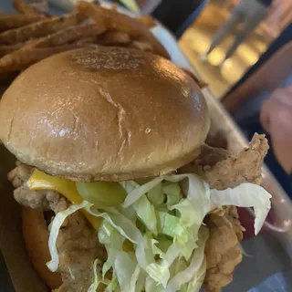 CHICKEN SANDWICH