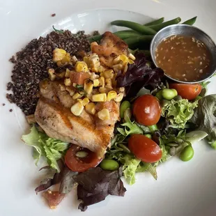 Salmon Healthy Bowl