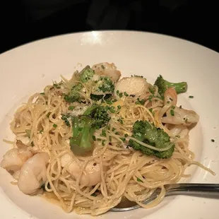 Shrimp and Scallop Scampi