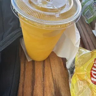 Mango smoothie