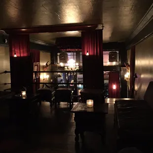 This place is authentic, beautifully crafted cocktails, Sazerac, and it&apos;s definitely a relaxing atmosphere.