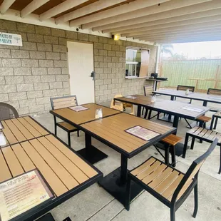 sushi and sashimi, interior