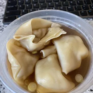 Wonton soup-pint