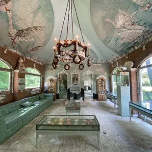 Shell grotto