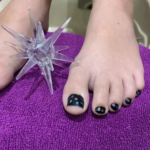 Summer visit polish w/glitter on a gorgeous summer doll.