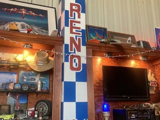 Captain Nick’s Pylon Bar