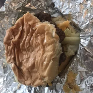 Cheese burger to go