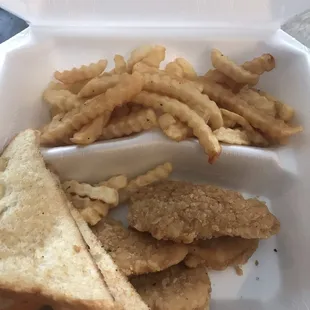 Kids chicken tender meal to go