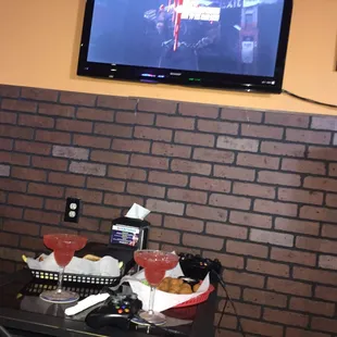 Gaming and droinking with bay