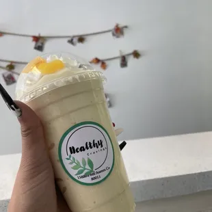 Mango pineapple smoothie