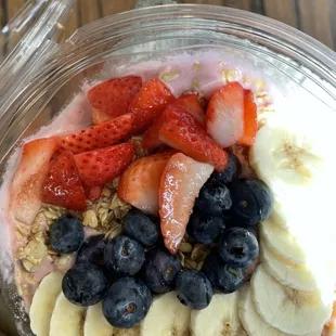Strawberry banana smoothie bowl