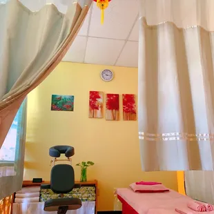 Simply the Best Therapeutic Massage.. Relaxing Clean and Legal. Always striving to be best. Thanx