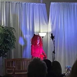 Actress in Commercials R Us