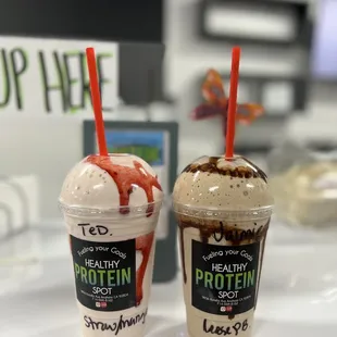 Strawberry mango and Reese pb cup. Would definitely get the reese pb again!