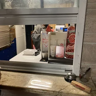 Ordering window