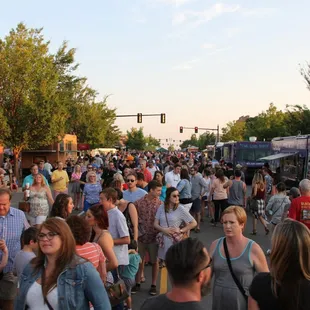 The busy streets of downtown Edmond during Heard on Hurd