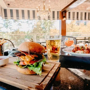 Burger and fries. The best combination!