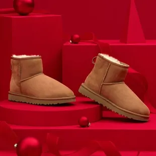 UGG Classic Mini Chestnut