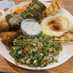 Dolmas plate