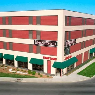 Exterior of HearthRock Cafe &amp; Benson Stone Company