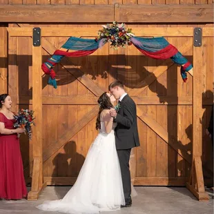 Pictures by Photos with Anderson Heartland Country Barn