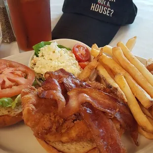 Fried chicken sandwich