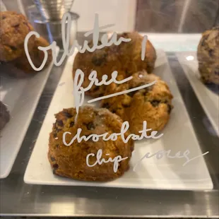 chocolate chip cookies