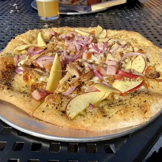 12" 3 Little Pigs Pizza