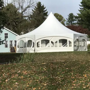 Heather Hill Inn: Outdoor country weddings