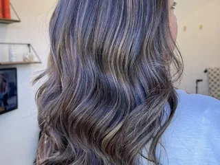 Elizabeth Hairstylist